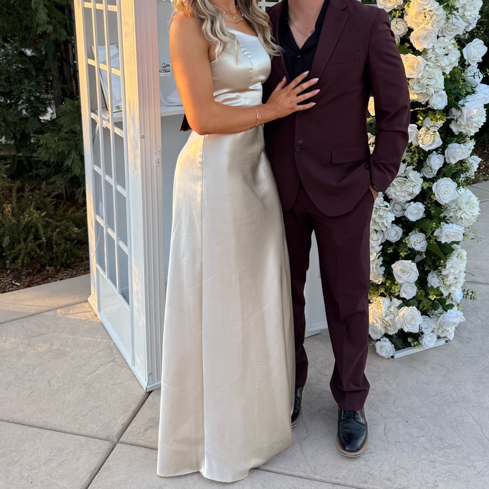 Birdy Grey Kensie Champagne Dress